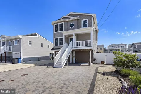 41 Harry Dr, Manahawkin, NJ 08050
