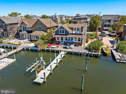 62 Maiden Ln, Harvey Cedars, NJ 08008