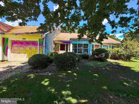 925 B Liverpool Cir, Manchester Township, NJ 08759