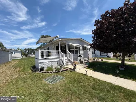 706 Evergreen Ct, Manchester Township, NJ 08759