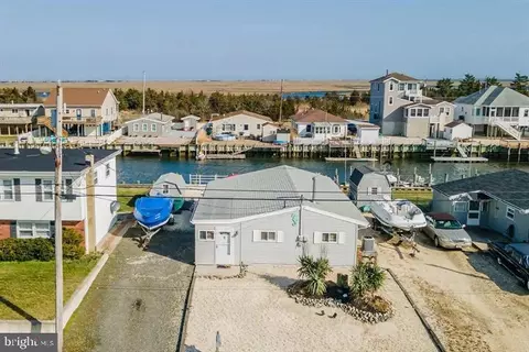 7 S Ensign Dr, Little Egg Harbor Twp, NJ 08087