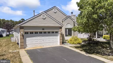 34 Winterton Dr, Toms River, NJ 08757