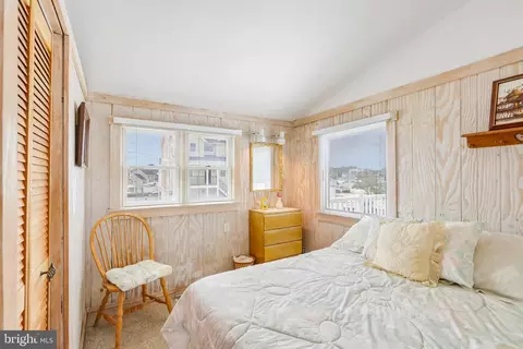 Bedroom - 1107 Leilani Dr, Forked River, NJ 08731 photo 1 of 9