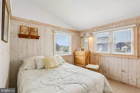 Bedroom - 1107 Leilani Dr, Forked River, NJ 08731 photo 3 of 9