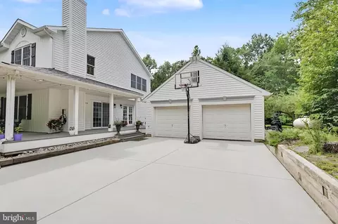 Exterior - 700 Wright-debow Rd, Jackson, NJ 08527 photo 6 of 29