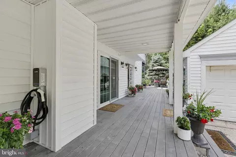 Exterior - 700 Wright-debow Rd, Jackson, NJ 08527 photo 11 of 29
