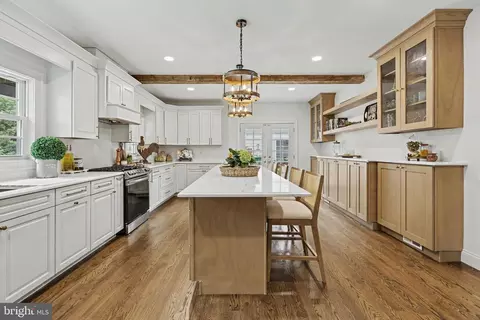 Kitchen - 700 Wright-debow Rd, Jackson, NJ 08527 photo 9 of 10