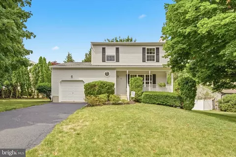 23 Pulaski Dr, Barnegat, NJ 08005