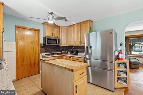 Kitchen - 8 Riccis Dr, Jackson, NJ 08527 photo 2 of 3