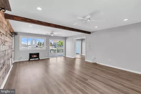 Living - 974 Capstan Dr, Forked River, NJ 08731 photo 2 of 3