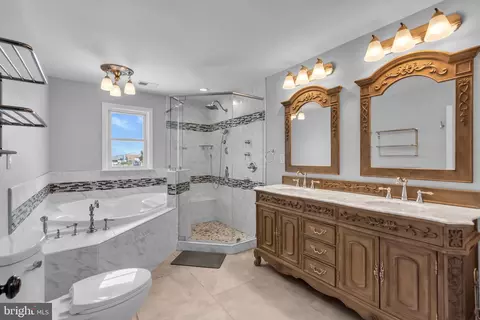 Bath - 974 Capstan Dr, Forked River, NJ 08731 photo 2 of 3
