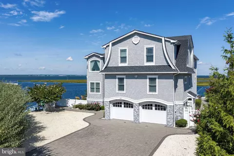 201 Nautilus Dr, Long Beach Township, NJ 08008