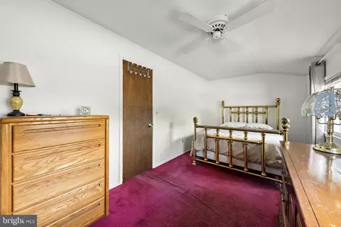 Bedroom - 901 Beach Blvd, Forked River, NJ 08731 photo 2 of 3