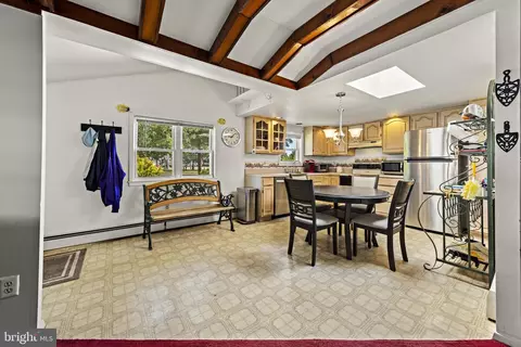 Entry Way - 901 Beach Blvd, Forked River, NJ 08731 photo 1 of 2