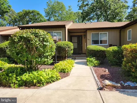 126 E Holly Ln, Little Egg Harbor Twp, NJ 08087