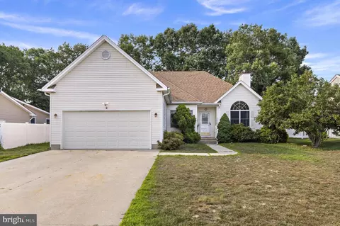 1016 Beach Ln, Manahawkin, NJ 08050