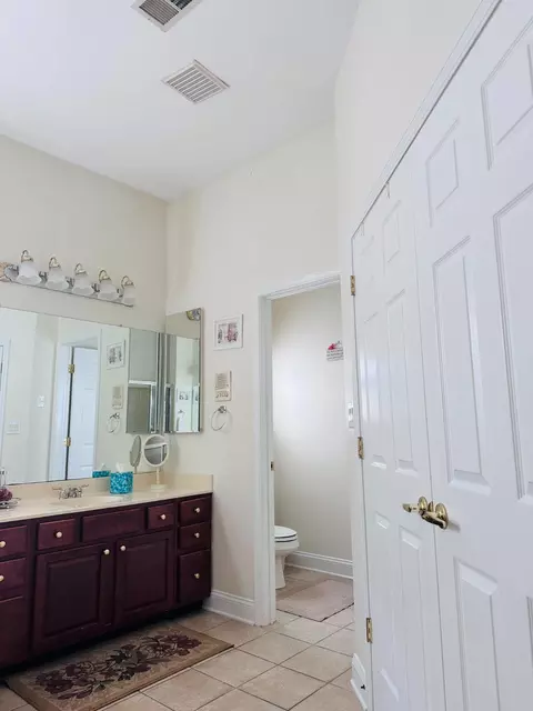 Bath - 72 Golf View Dr, Little Egg Harbor Twp, NJ 08087 photo 2 of 8