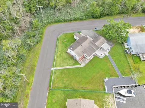 View/Area - 18 Beacon Dr, Waretown, NJ 08758 photo 4 of 7