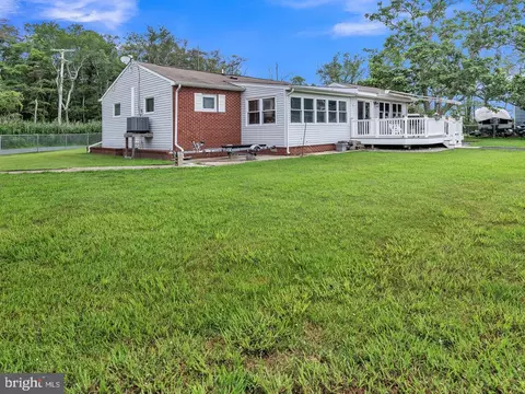 Exterior - 18 Beacon Dr, Waretown, NJ 08758 photo 13 of 14