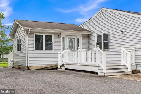 Exterior - 18 Beacon Dr, Waretown, NJ 08758 photo 14 of 14