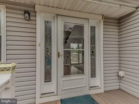 Entry Way - 18 Beacon Dr, Waretown, NJ 08758 photo 1 of 4