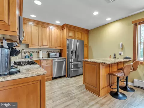Kitchen - 18 Beacon Dr, Waretown, NJ 08758 photo 1 of 4