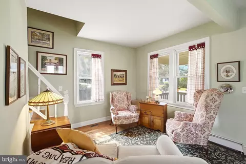 Living - 414 Springfield Ave, Pine Beach, NJ 08741 photo 2 of 2