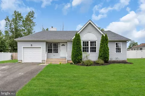 114 Oneida Lake Dr, Little Egg Harbor Twp, NJ 08087