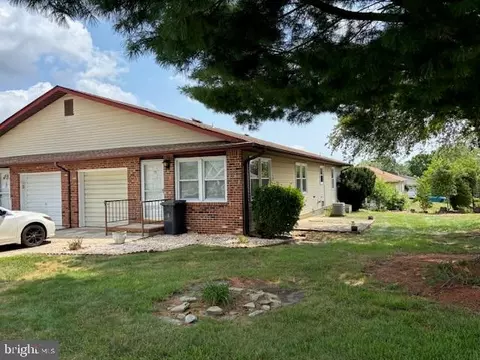 55 Sycamore Rd, Manahawkin, NJ 08050