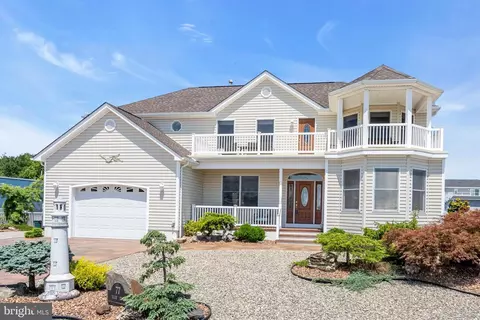 Exterior - 77 Tiller Dr, Waretown, NJ 08758 photo 3 of 14