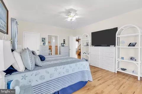 Bedroom - 77 Tiller Dr, Waretown, NJ 08758 photo 8 of 9
