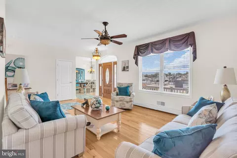 Living - 77 Tiller Dr, Waretown, NJ 08758 photo 3 of 3
