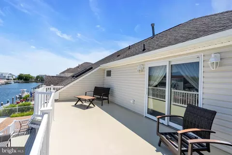 Exterior - 77 Tiller Dr, Waretown, NJ 08758 photo 7 of 14