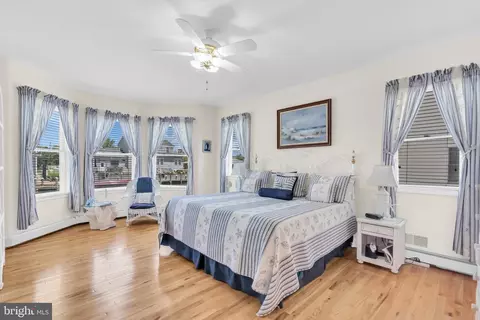 Bedroom - 77 Tiller Dr, Waretown, NJ 08758 photo 9 of 9