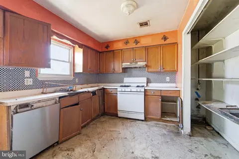Kitchen - 400 Third St, Waretown, NJ 08758 photo 1 of 1