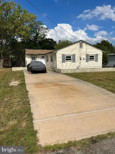 306 Calabreeze, Little Egg Harbor Twp, NJ 08087