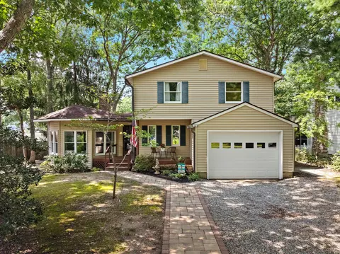 166 Rutgers Ave, Manahawkin, NJ 08050