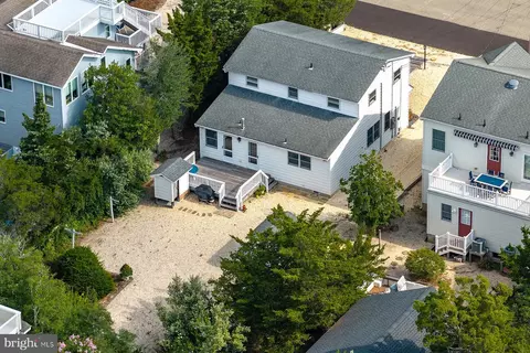 9 E 10th St, Barnegat Light, NJ 08006