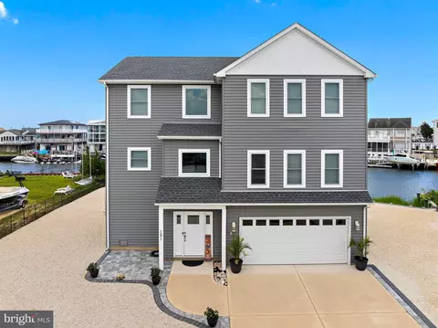 151 E Raritan Dr, Little Egg Harbor Twp, NJ 08087