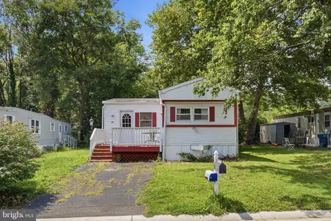 39 Antonia Dr, Jackson, NJ 08527