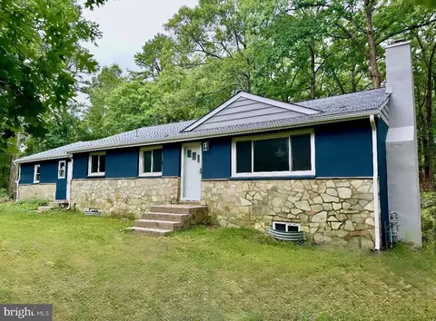 135 S Main St, Barnegat, NJ 08005