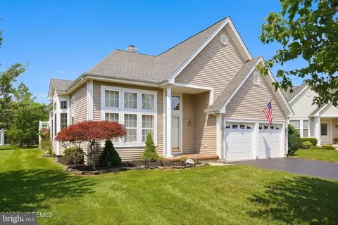 9 Rapids Ct, Barnegat, NJ 08005