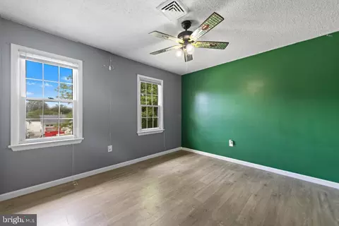 Bedroom - 14 Oneida Ave, Waretown, NJ 08758 photo 5 of 6