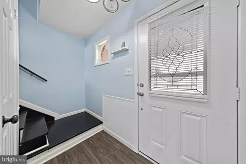 Entry Way - 14 Oneida Ave, Waretown, NJ 08758 photo 3 of 3