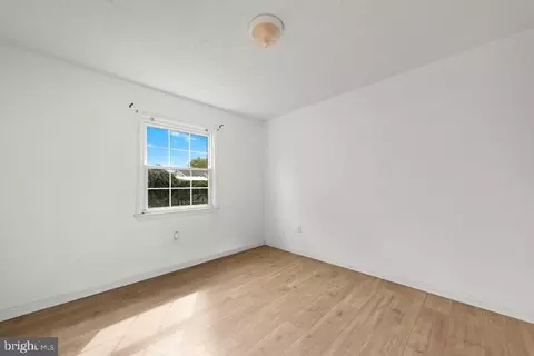Bedroom - 14 Oneida Ave, Waretown, NJ 08758 photo 6 of 6