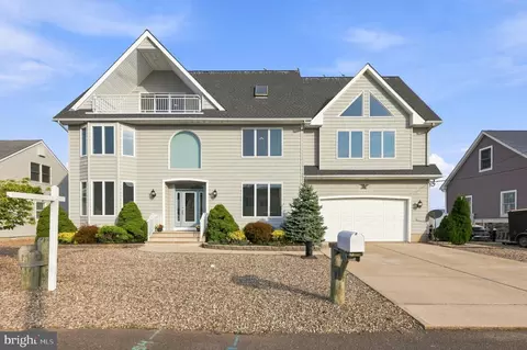 Exterior - 806 Spar Dr, Forked River, NJ 08731 photo 1 of 5