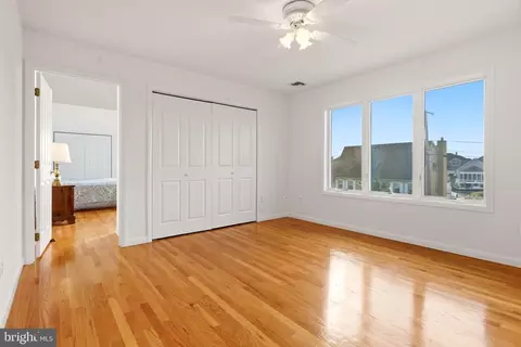Bedroom - 806 Spar Dr, Forked River, NJ 08731 photo 3 of 8
