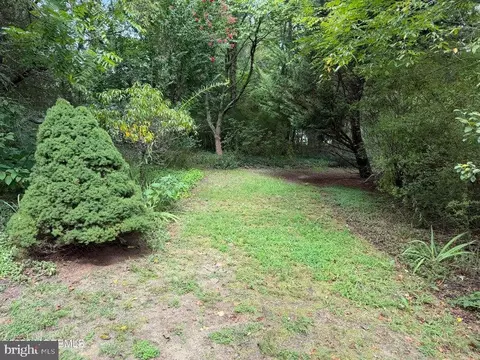 Exterior - 4 Peachtree St, Jackson, NJ 08527 photo 3 of 3