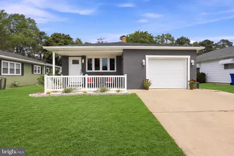 144 Biabou Dr, Toms River, NJ 08757