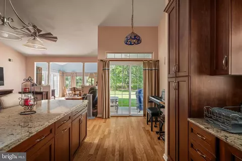 Entry Way - 12 Belmar Blvd, Waretown, NJ 08758 photo 3 of 7